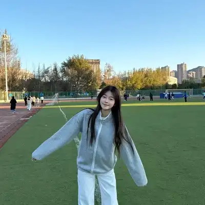 史天巧